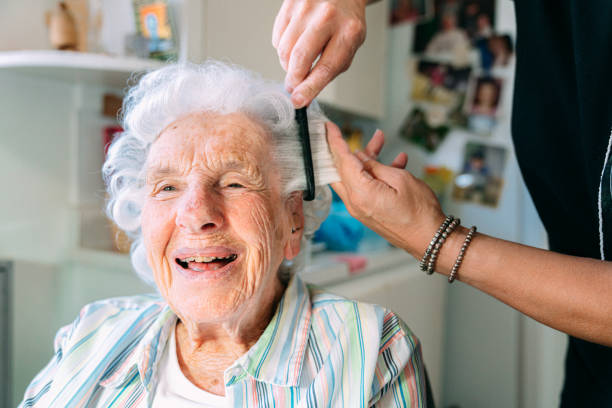 Determining the Right Time to Seek In-home Assistance for Seniors