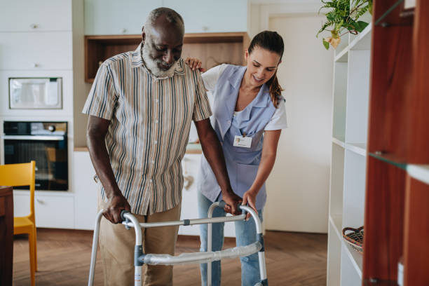 How Physical Therapy at Home Prevents Senior Injuries 